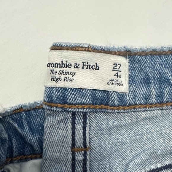 Abercrombie & Fitch Skinny High Rise Light Blue High Rise Jeans - Picture 2 of 6